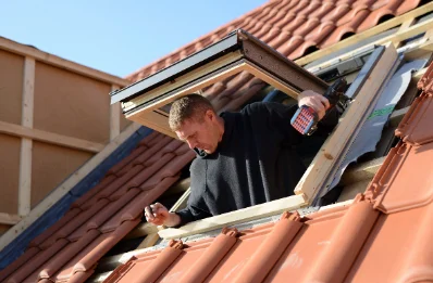 Pose de fenêtres de toit Velux à Merris